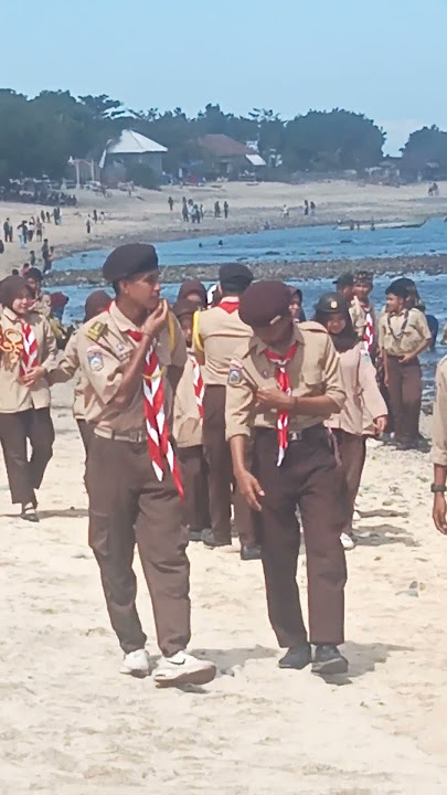 ribuan orang pramuka di lakey #lakeybeach #beach #shorts