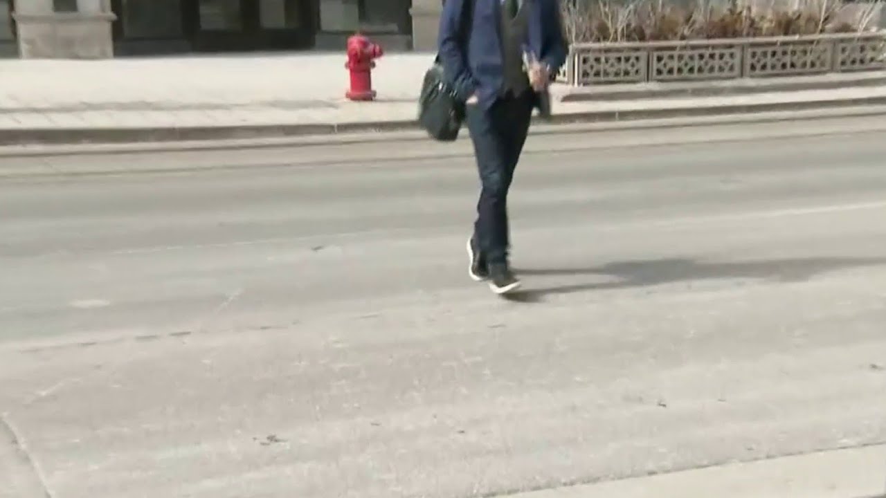 Detroit police to crack down on jaywalkers