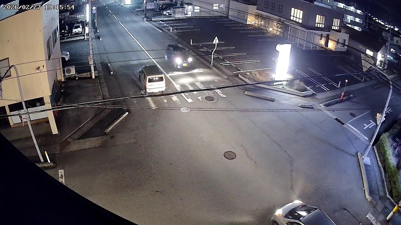 山形県山形市篭田交差点ライブカメラ Yamagata Yamagatashi Live camera.world.cam