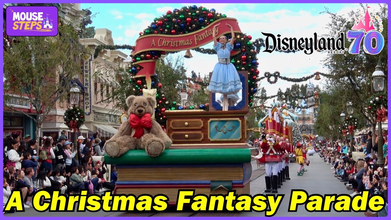 A Christmas Fantasy Parade at Disneyland 2025 - Main Street View (4K) - 30th Anniversary 