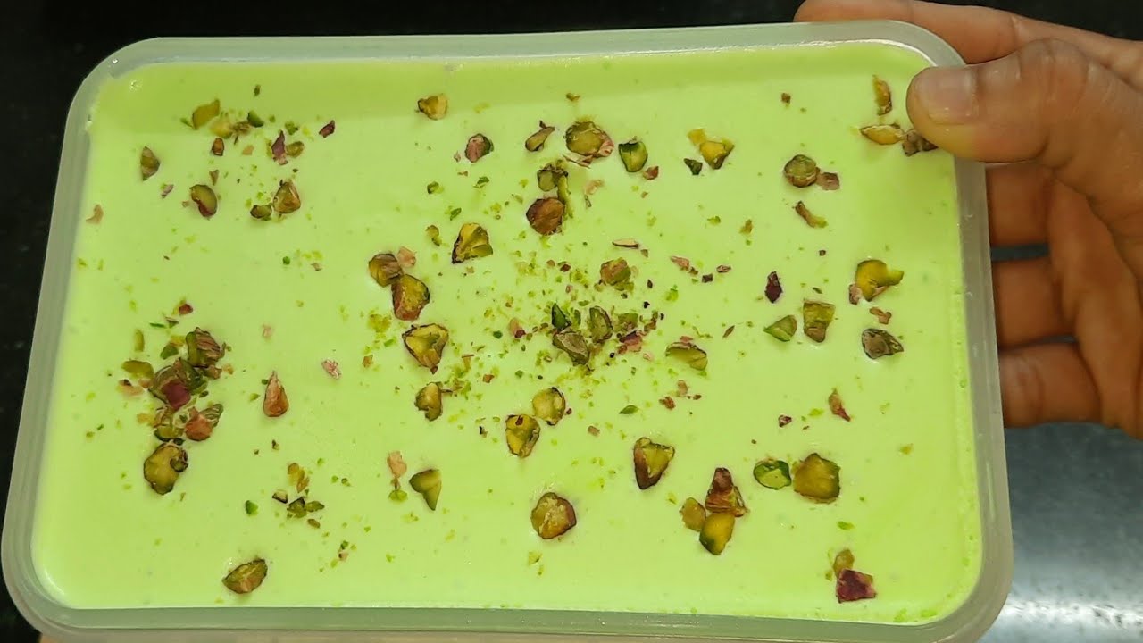 आइस्क्रीम कशी बनवायची पिस्ता आईस्क्रीम रेसिपी pista ice cream