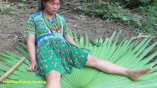 Primitive Life - Aboriginal Guy Living In The Forest Meet Smart Girl Solo Survival Find Watermelon