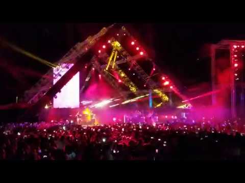 Shakira 2018 - Live in Lebanon at the Cedars - La La La (Dare) / Waka Waka - Full performance