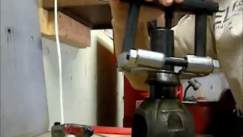 Dana 30 Carrier Bearing Removal