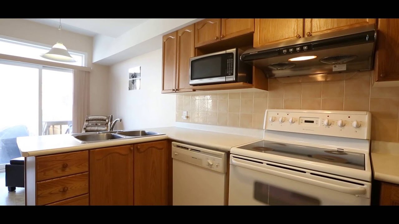 9 Upney Dr. Barrhaven, Ontario. K2J 5G7 - REMAX REALTOR ATIF MIRZA