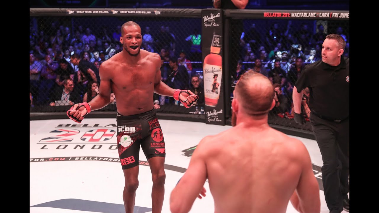 'Embarrassing': Fighters react to Michael Venom Page's debut win ...