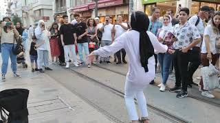 Music and dance in Istanbul Resimi