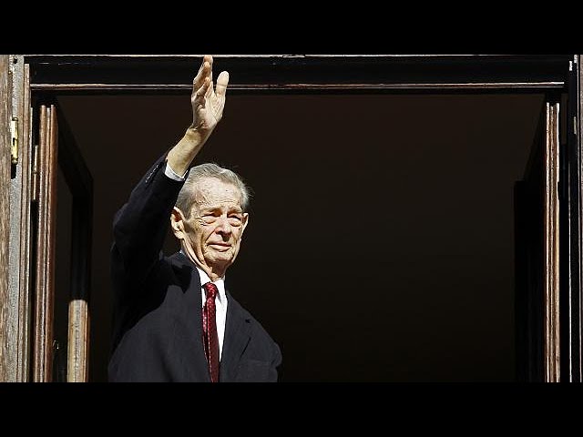 Romania S Ex King Michael Dies In Switzerland Aged 96 Youtube
