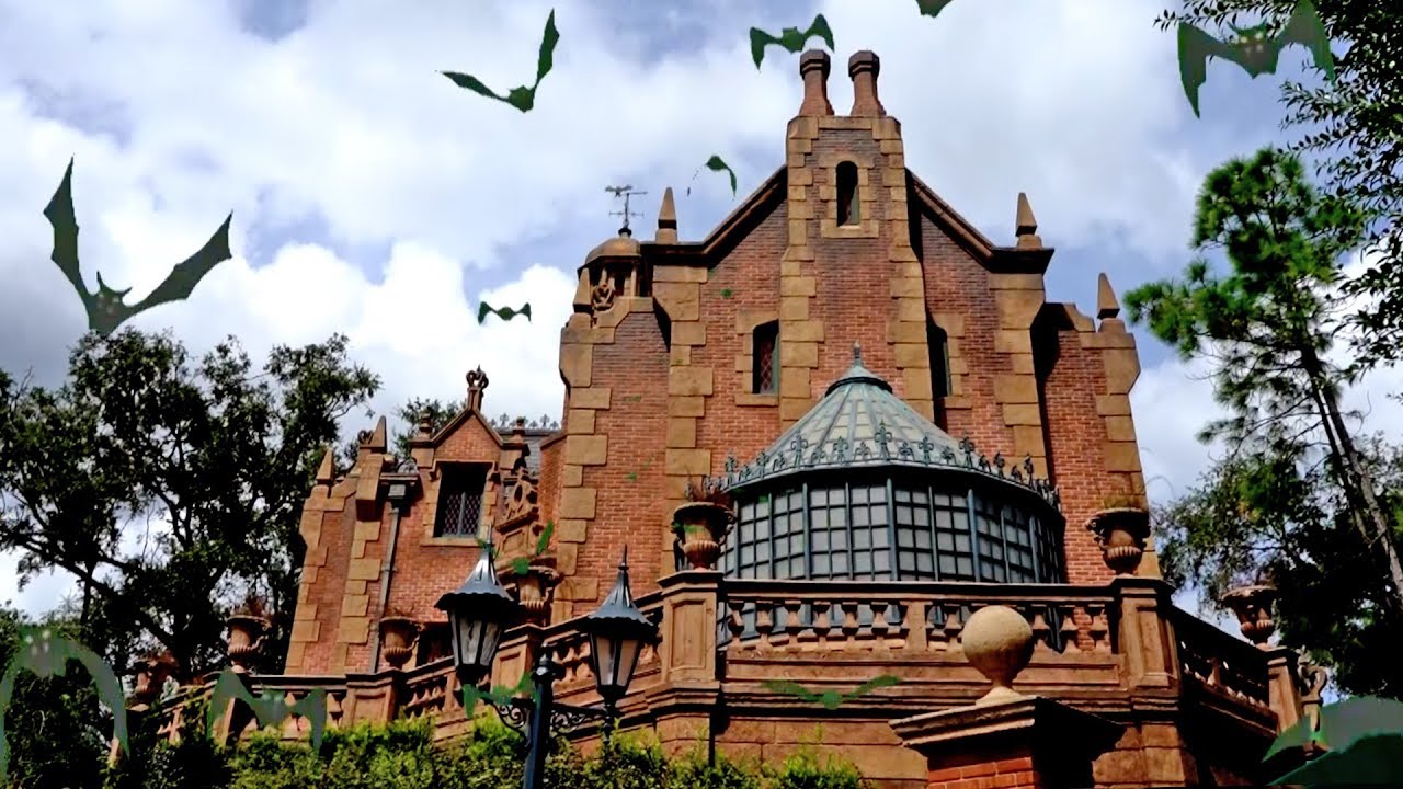 The Haunted Mansion At Disneys Magic Kingdom Spooked Edition Youtube 