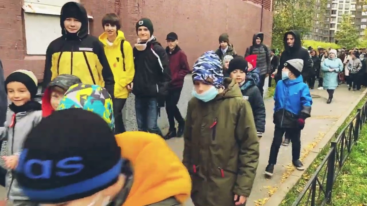 3 октября 2022. Возвращаемся на уроки после учебной эвакуации.