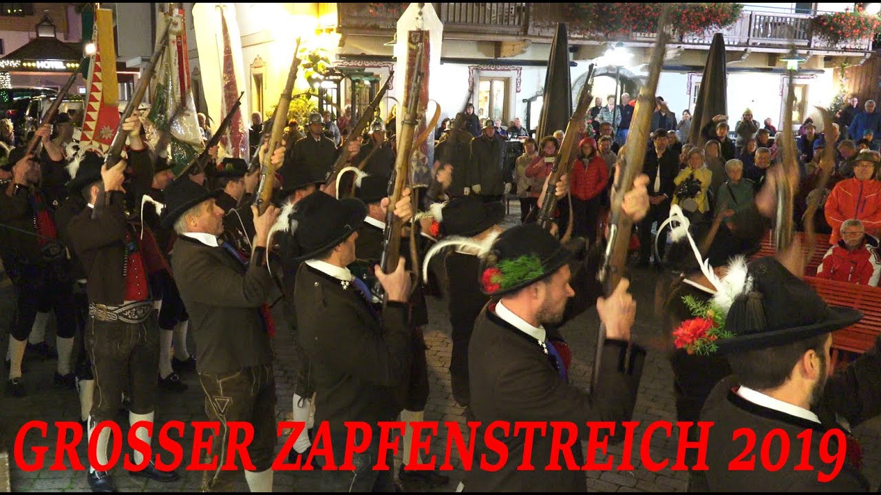 GROSSER ÖSTERREICHISCHER ZAPFENSTREICH - BMK KIRCHBERG IN TIROL - SCHROLL SCHÜTZENKOMPANIE