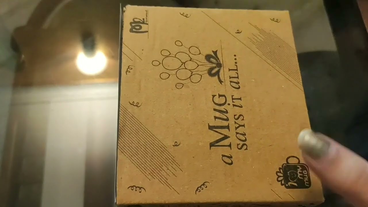 DIY gift box using only white paper and sketch pens | simple and cute gift box making