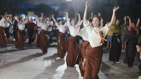 看美女跳舞  可以多活幾年。#藏文化 #鍋莊舞 #少數民族風情 - 天天要聞