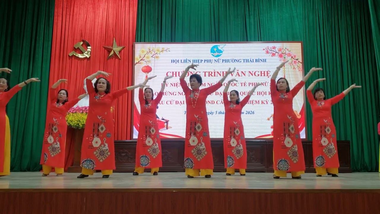 Múa  Yêu lắm Thái bình ơi 