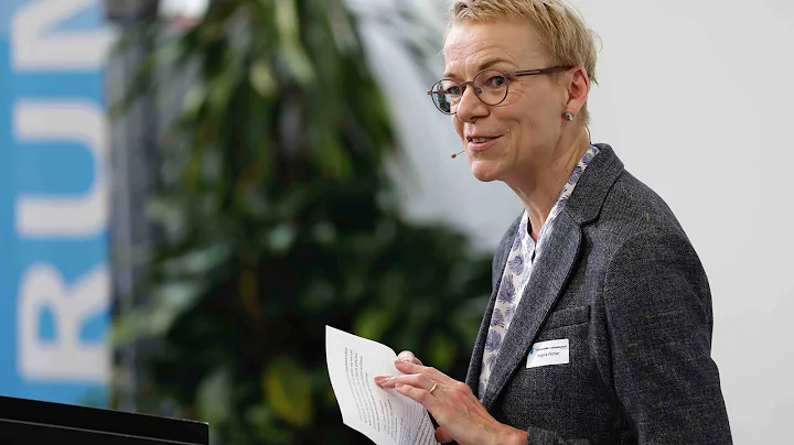 Virginia Richter: Erffnung Veranstaltungsre...  Er...
