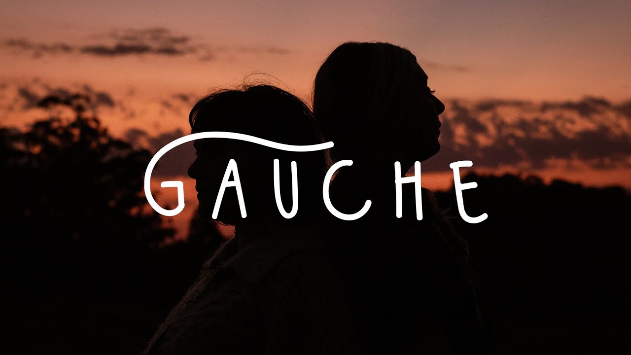 Смотреть «Gauche - Clarissa Ferreira feat. Ana Matielo» на YouTube Смотреть «Gauche - Clarissa Ferreira feat. Ana Matielo» на YouTube