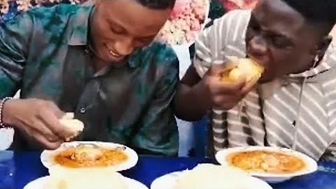 ASMR DRINKING GARRI AND EATING YELLOW FUFU WITH EGUSI SOUP MUKBANG CHALLENGE