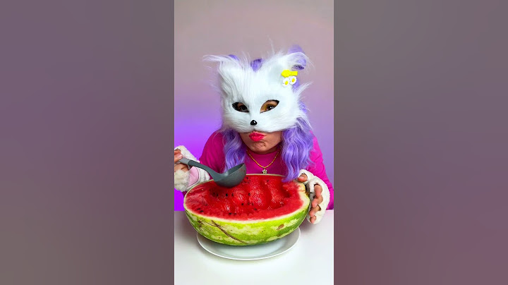 Can Cats Really Eat Watermelon? 😲🍉 Watch This!