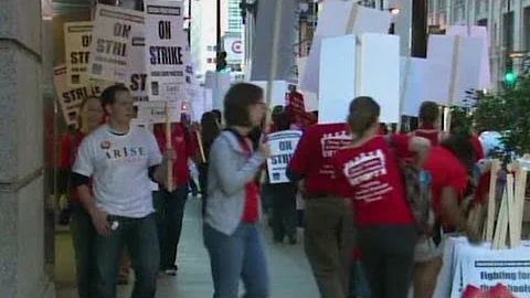 A Chicago teacher speaks from picket line