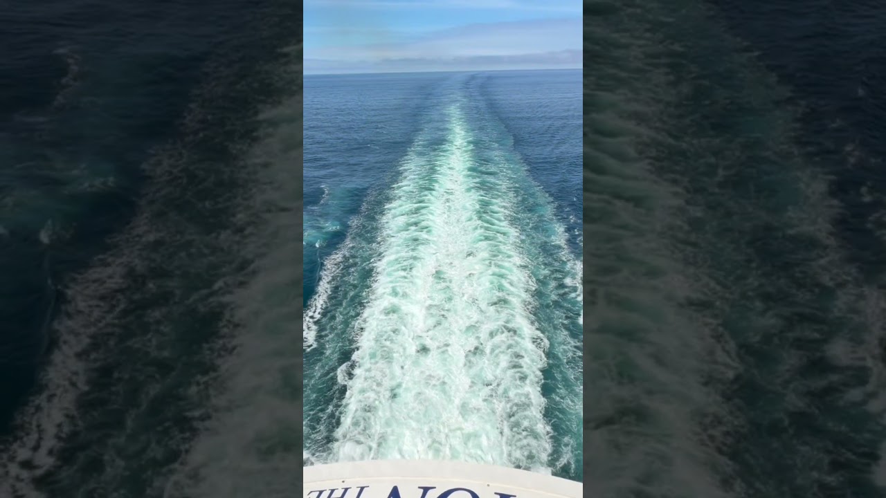 Ovation of the Seas Wake