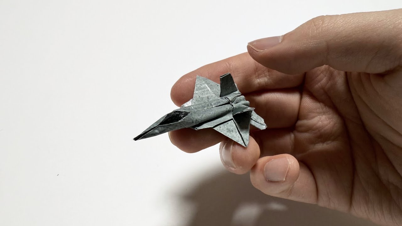 종이 한 장으로 간단하게 전투기 접는법