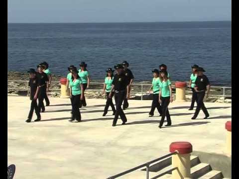 BOSSY BOOTS LINE DANCE (FOREVER FRIENDS 