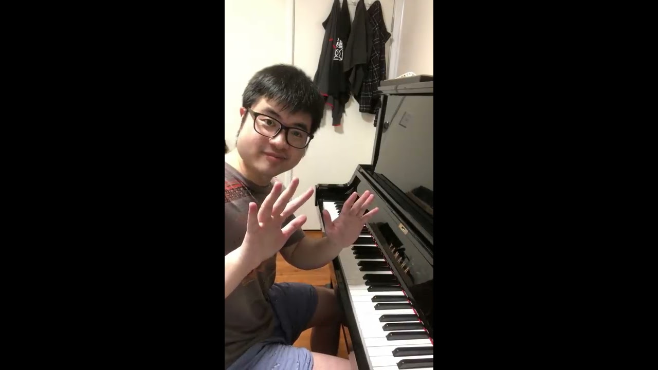 1 Day Vs 10 Years Of Playing Piano