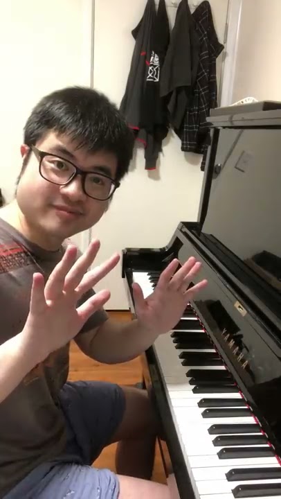 1 Day Vs 10 Years of Playing Piano