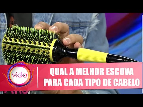 Vídeo: Como escovar o cabelo com javali e náilon: 10 etapas (com fotos)