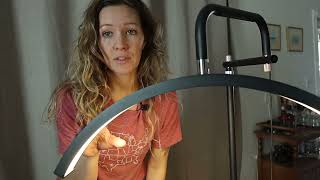 Lash Light, Led Half Moon Light - Adjustable Brightness & Height, Phone Holder Content