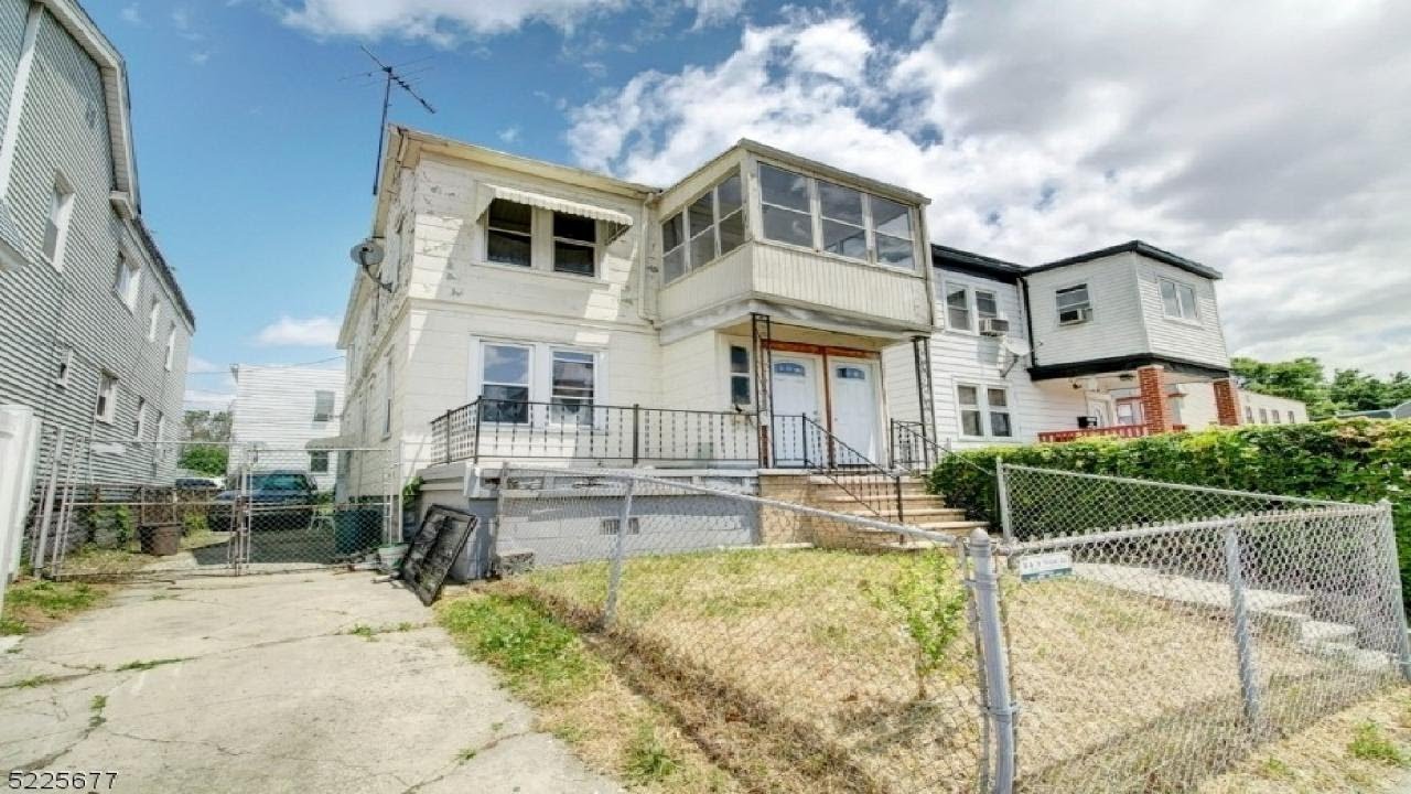 136 Tremont Ave, East Orange City, NJ Presented by Victoria Agyeman