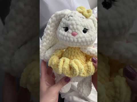 Бело-желтая 🐰#игрушкикрючком #плюшевыеигрушки