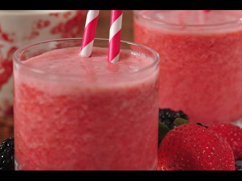 fruit-smoothies-recipe-demonstration---joyofbaking.com