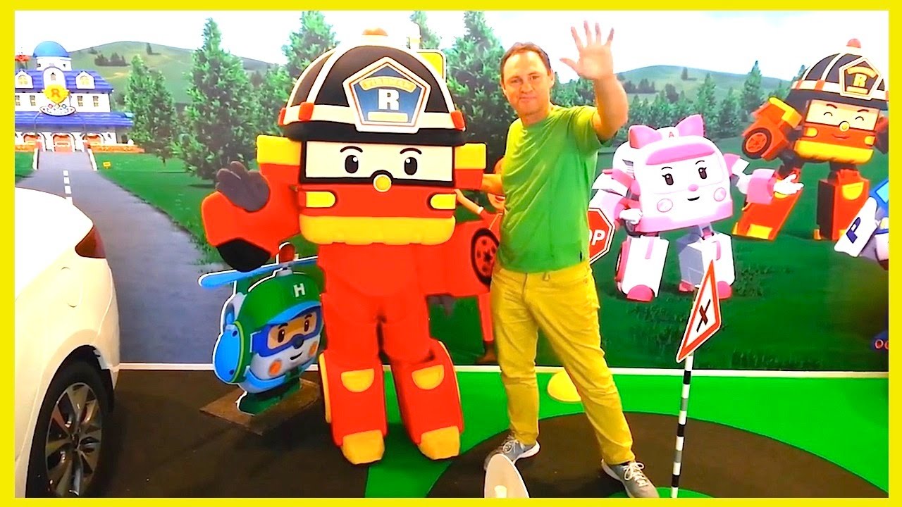 GIANT TOY CARS! Robocar Poli Brooms Town Rescue Team ( Робокар Поли