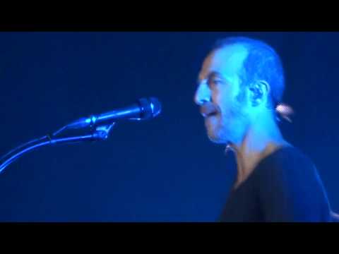 Putar Introduction : les feux d'artifice - Calogero