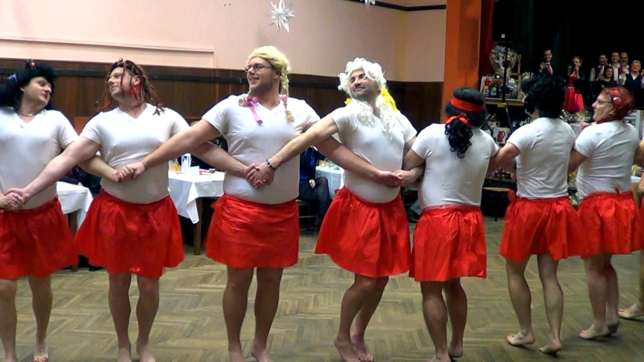 POUPATA, předtančení Farního plesu 2017, Bystřice pod Lopeníkem