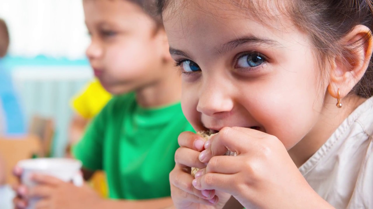 Kids & Nutrition: Helping Them Make Healthier Choices - YouTube