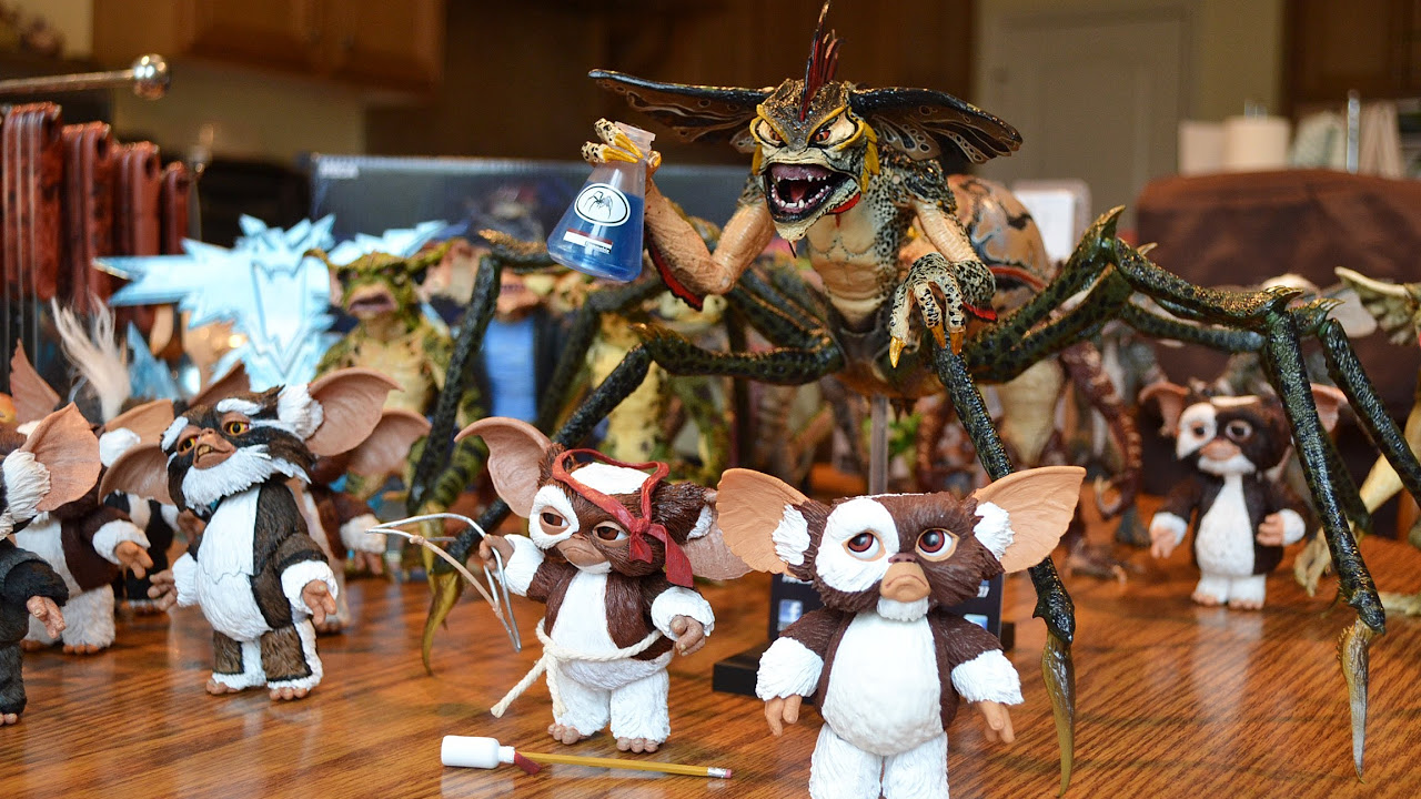 Neca SPIDER GREMLIN FIGURE unboxing review! REEL TOYS GREMLINS