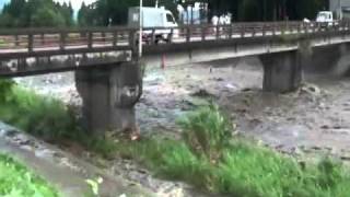 Minor Flash Flood, Niigata, Japan (2) by Tom Hayes 6,519 views 13 years ago 3 minutes, 35 seconds