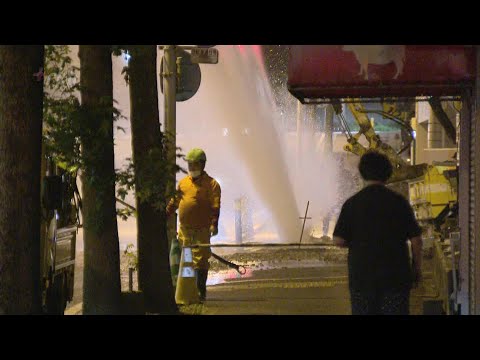 街路樹より高い“水柱”耐用年数を超えた水道管が破裂～北九州市が交換を前倒しへ