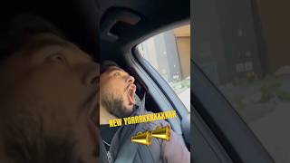 Honkin the horn excessively is proven to move the traffic faster #traffic #rushhour #newyork