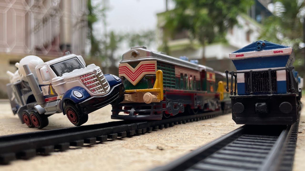 Garib Rath Train Hits Rocket Carrier Truck at Railway Track Train Vs