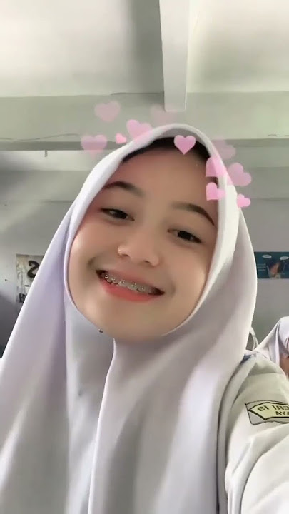 Siswa Cantik, Senyum Manis. Hijab Cantik ##hijab #fashion #style #hijabers #hijabviralvideo