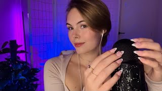 ASMR | Relaxing Mic Scratching + Rainy Backround Sounds 🌧️ (whispered)