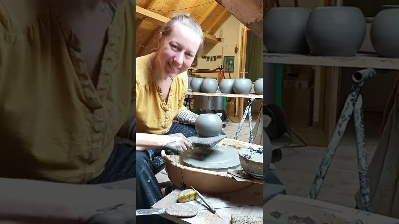 Tournage d'une boule fermée.