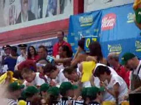 2007 Nathan's Hot Dog Contest 50 Seconds In