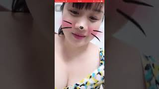 E Gái BiGo Show ngực lộ núm cực xinh