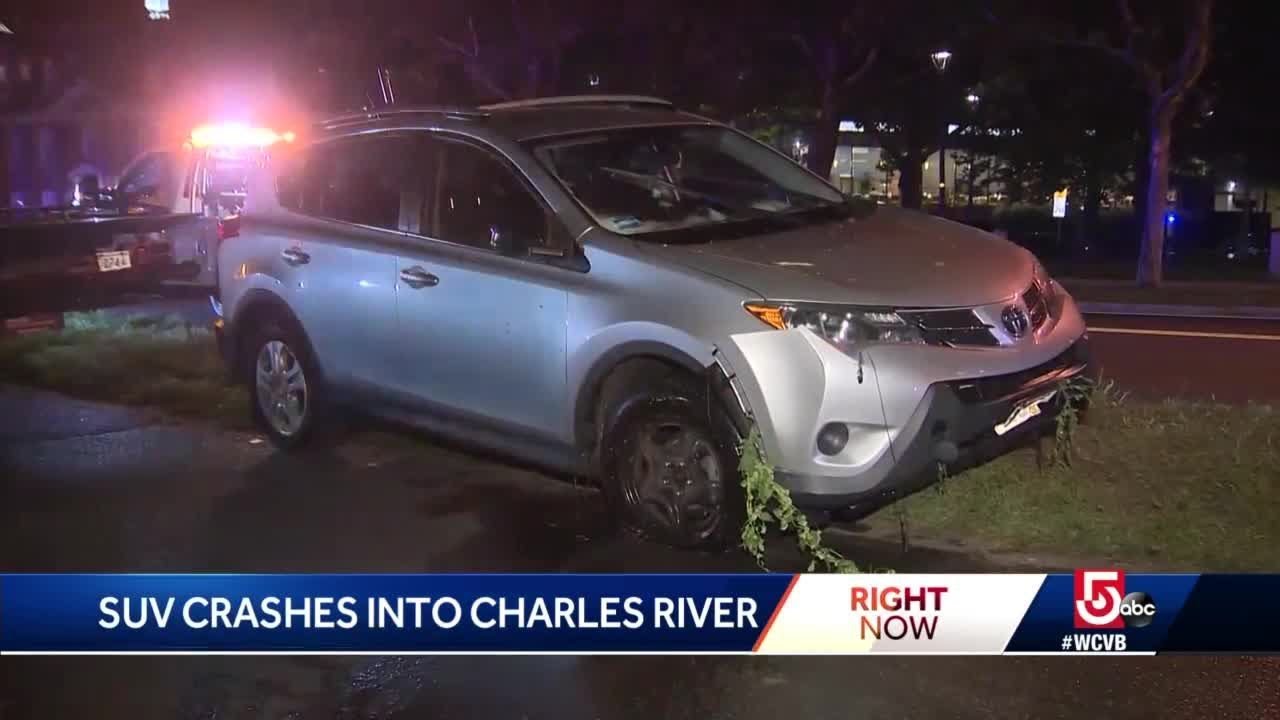 Crew team helps rescue driver after SUV plunges into Charles River ...