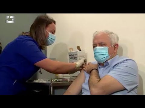 ქვეყანაში „სინოფარმით“ ვაქცინაცია დაიწყო. პირველი  ჩინური ვაქცინით ამირან გამყრელიძე აიცრა