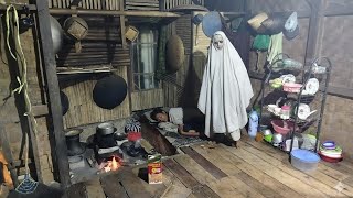 tengah malam jum'at kliwon saat tidur nyenyak di dapur kampung dekat kuburan tua